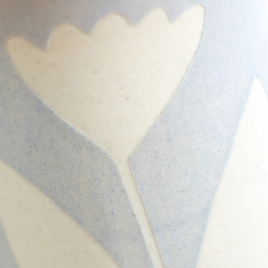 Kubek na kawę. Czarno-Szary w kwiaty