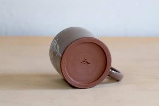 Kubek na kawę w goździki